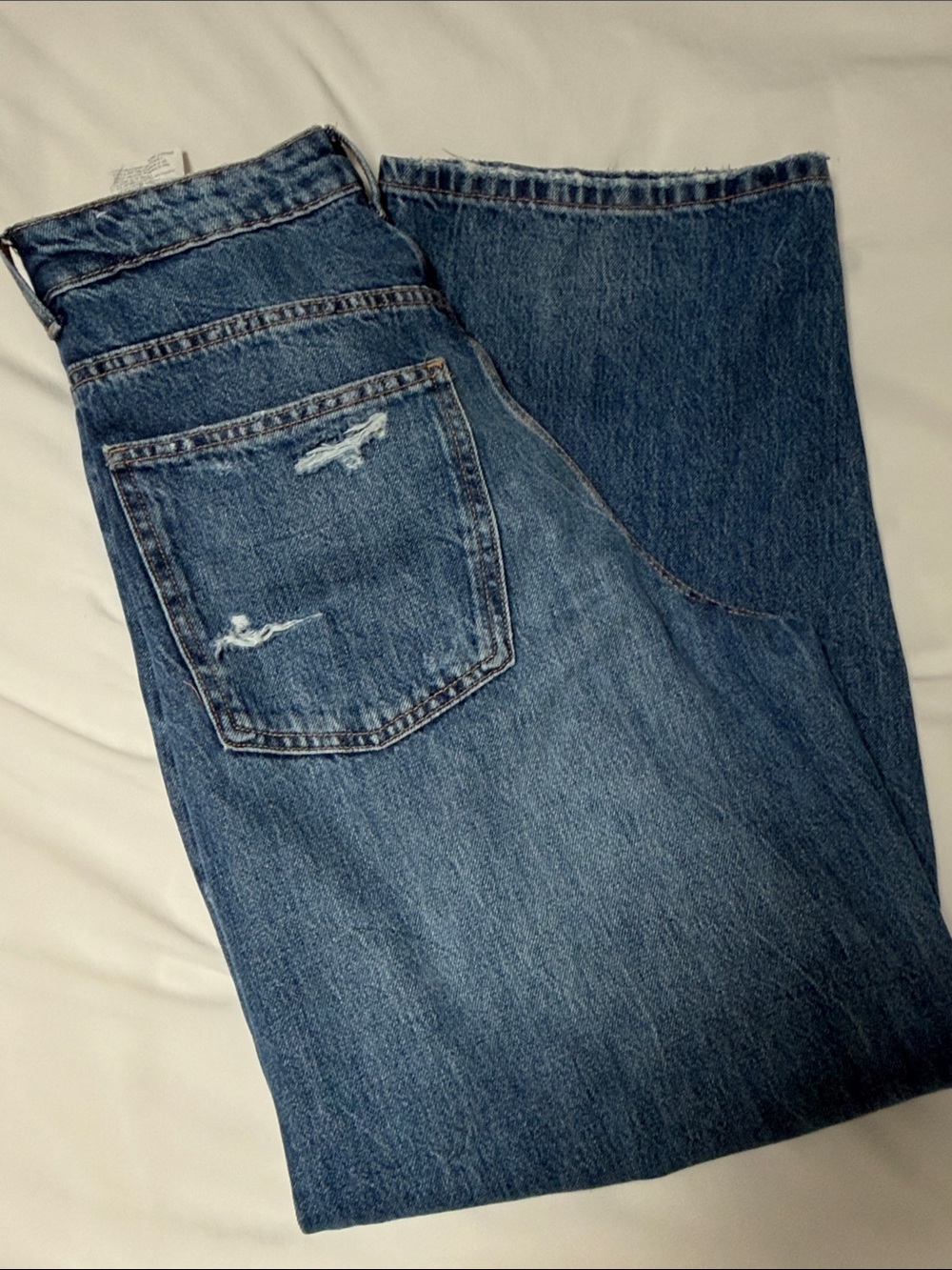 Zara Men's Blue Relaxed Distressed Jeans - Picture 3 of 4